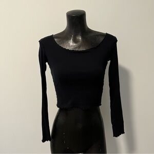 Black long sleeve lettuce trim long sleeve